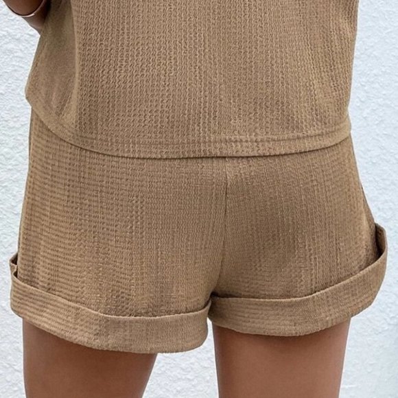 Khaki Casual comfy Batwing Sleeve Tee & Knot Front Shorts - Picture 8 of 8
